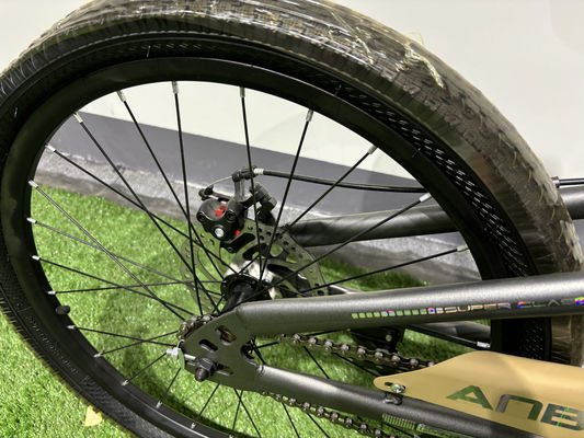 6 Speed mens mountain bike Shimano Tourney Derailleur 21 Gear Suntour XCT Fork