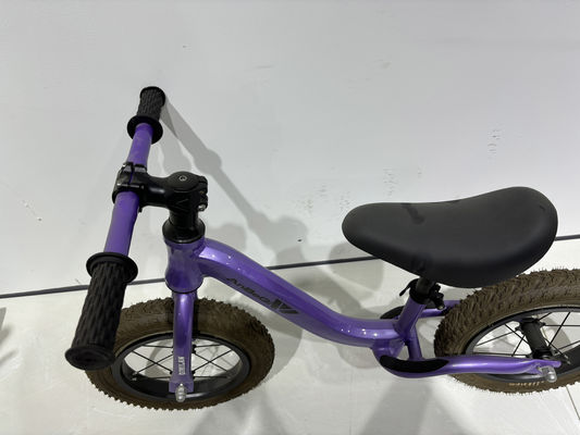 Customized Childrens Push Bike With Air-Filled Tires And Comfortable Saddle